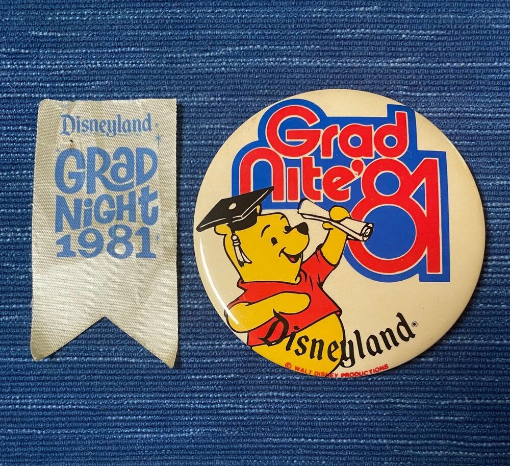 Vintage Disneyland Grad Nite 1981 Winnie the Pooh Cello Pinback Button & Ribbon